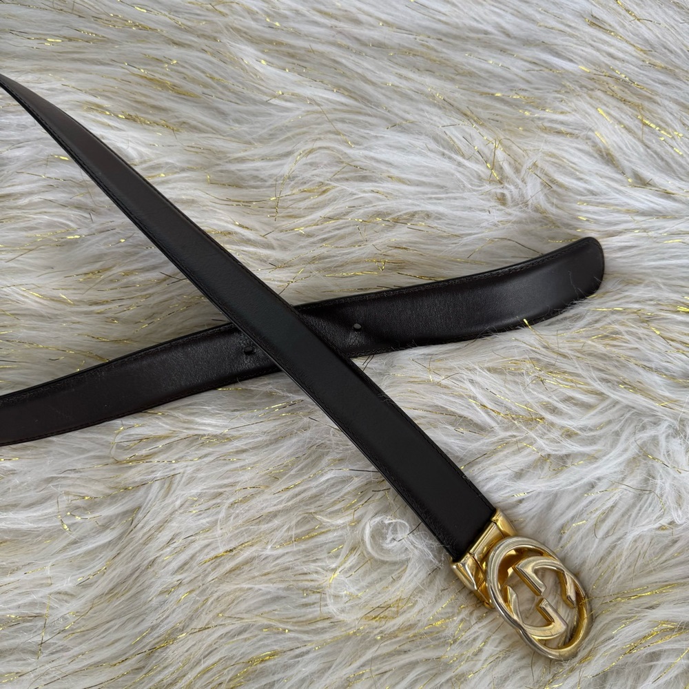Gucci Black Leather Belt with Gold Double G Buckle - Picture 4 of 8